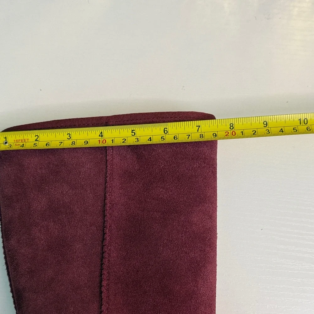Koolaburra Women's mid calf Burgundy Suede with faux fur lining Boots